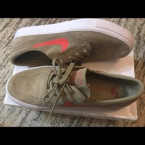 NEW | Nike SB Zoom Air - Men’s 9.5